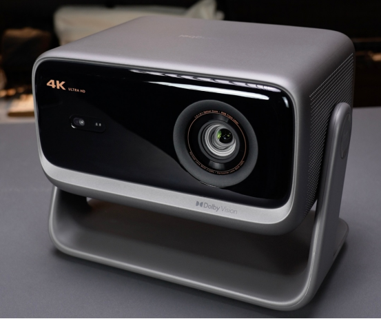 投影仪选购推荐！这六款颜值高画质好值得入PG麻将胡了免费试玩模拟器2025年家用(图3)